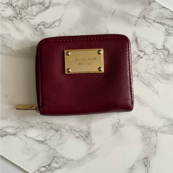 Michael Kors Zip Around Burgundy Leather Wallet - Picture 12 of 13